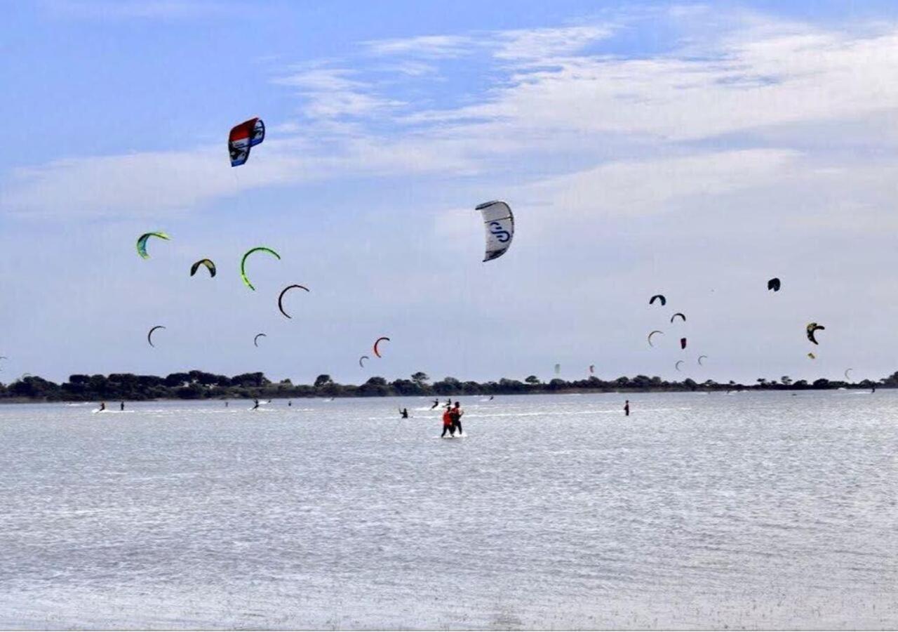 مبيت وإفطار بيرجي فيكي Kite Hub Lo Stagnone المظهر الخارجي الصورة